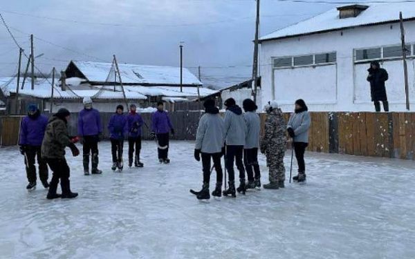В Бурятии прошел турнир по хоккею с мячом в память о погибших героях