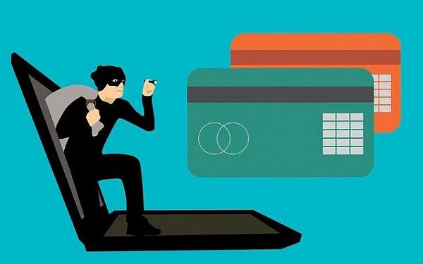 Четверо жителей Бурятии перечислили мошенникам более 21 миллиона рублей