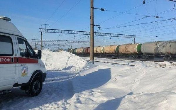 В Улан-Удэ под поезд попали два человека, один из них погиб