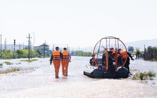 В Бурятии 28 служб и ведомств круглосуточно ведут работу по предупреждению и устранению последствий паводков