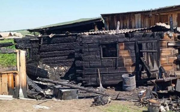 В селе Бурятии на месте пожара обнаружили труп мужчины 