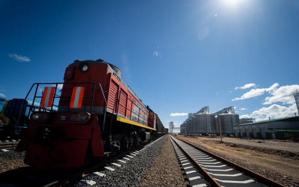Первый в мире зерновой терминал в Забайкальске приступил к отгрузкам продукции в Китай