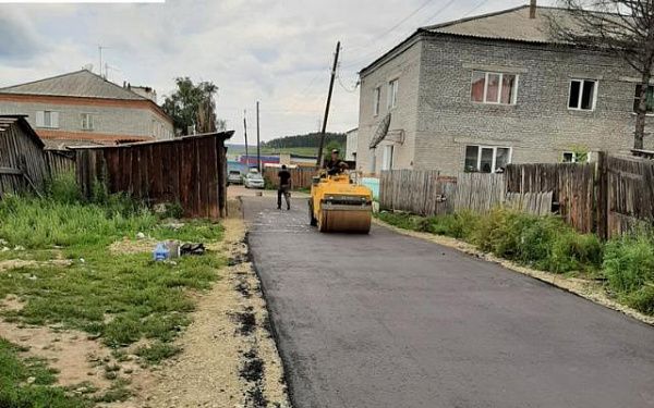 В селе Турунтаево обновляют дворовые территории