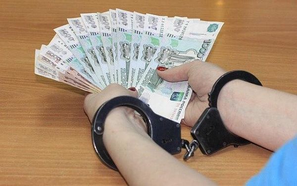 В Улан-Удэ задержана бывший председатель одного из комитетов городской администрации, подозреваемая в получении взятки в крупном размере
