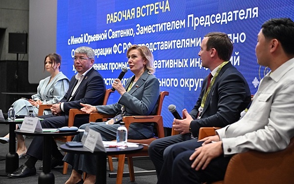 В Улан-Удэ обсудили развитие народных художественных промыслов Дальнего Востока
