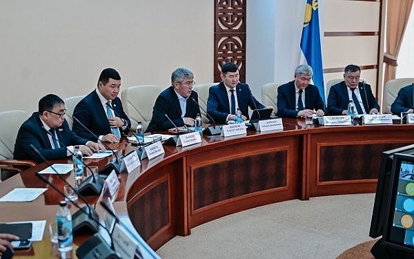 В правительстве Бурятии прошло совещание аграриев