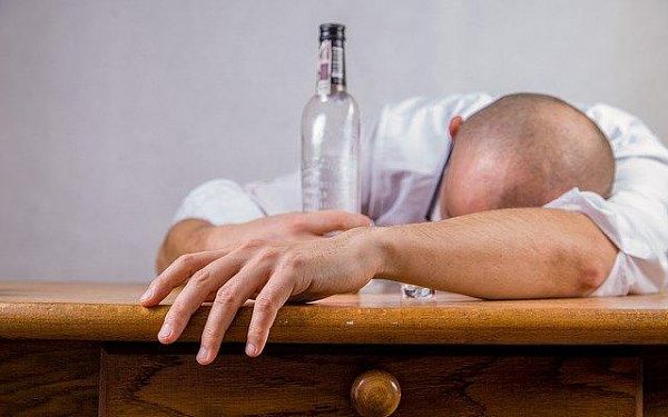 Роспотребнадзор по Республике Бурятия продолжает контроль за реализацией алкогольной и спиртсодержащей продукции