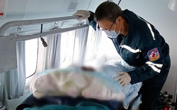 В Бурятии эвакуировали женщину на вертолете медицины катастроф 