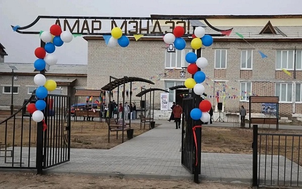 В Селенгинском районе открыли благоустроенную общественную территорию