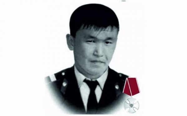 В Улан-Удэ  росгвардейцы почтили память сотрудника, погибшего при исполнении