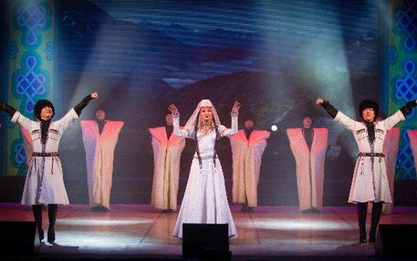 Жители Бурятии смогут увидеть танцы народов мира в исполнении знаменитого театра