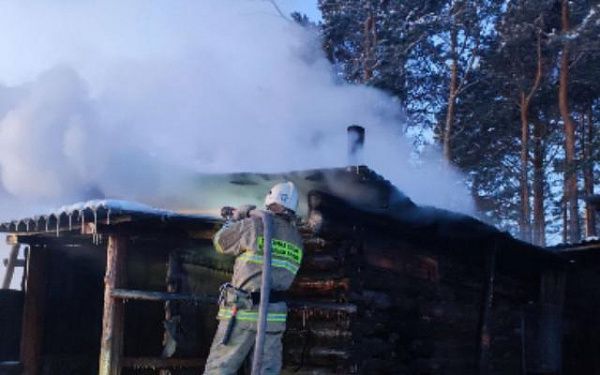В Бурятии горел жилой дом 