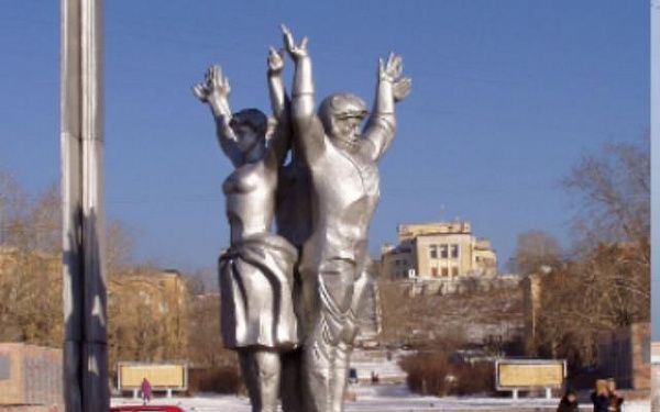 В Улан-Удэ планируют вернуть памятник на историческое место