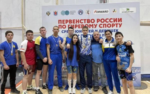 Юный гиревик из Бурятии установил рекорд на Первенстве России