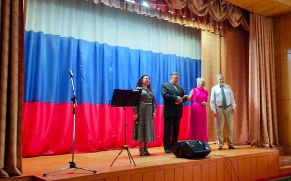 В Улан-Удэ артисты драмтеатра выступили в военном госпитале
