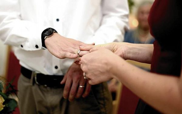 В Бурятии вновь ограничили доступ гостей на свадебные церемонии в ЗАГСе