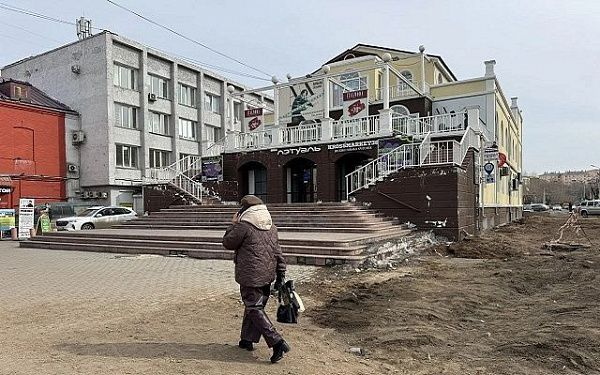В Улан-Удэ приступили к масштабному ремонту Арбата 