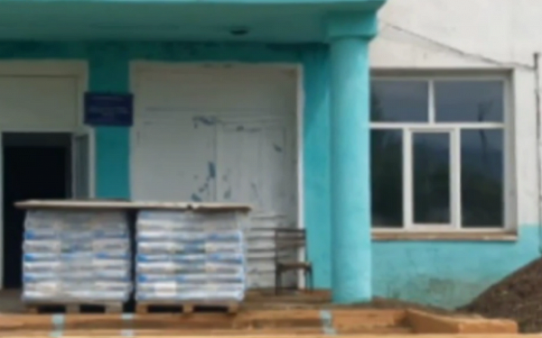 В Бурятии жители села жалуются на школу - «холодильник»