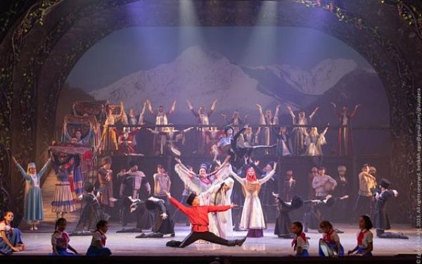 Театр Бурятии покажет москвичам грузинскую советскую оперу об интернациональной любви