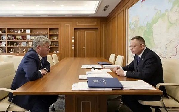 Состоялась рабочая встреча Министра строительства России Ирека Файзуллина и Главы Бурятии Алексея Цыденова