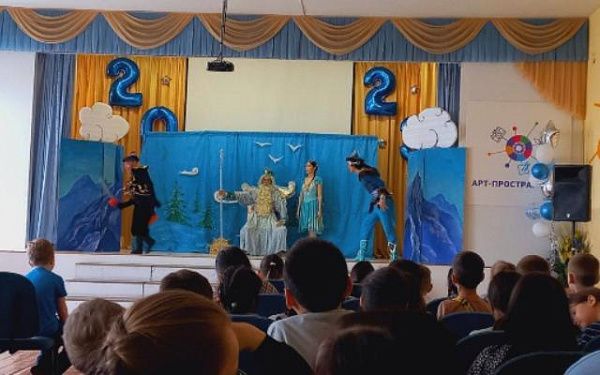 В школах Улан-Удэ 45 летних лагеря начали свою работу