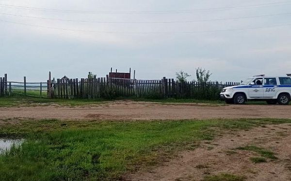 В Бурятии пассажирка выпала из грузовика во время его движения
