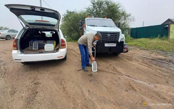 Подвоз воды в районы Левобережья будет продолжен до полного снятия режима ЧС в Бурятии