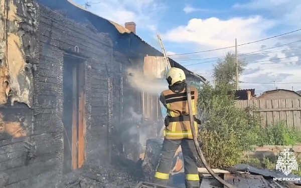 В Бурятии за сутки пожарные подразделения ликвидировали 8 возгораний
