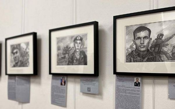 Картины с Героями из Бурятии можно увидеть на выставке в Москве 