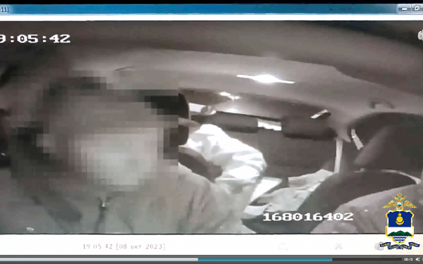 В Улан-Удэ пьяный водитель пытался всучить взятку сотрудникам ГИБДД