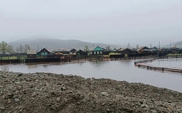 Прокуратура контролирует ситуацию с выходом воды в Закаменском районе