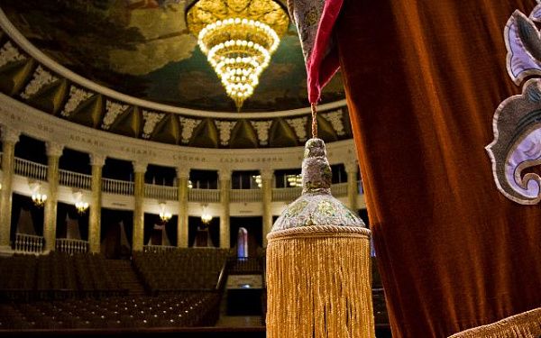 В Бурятии стартовала продажа билетов на национальную оперу «Эреэхэн»