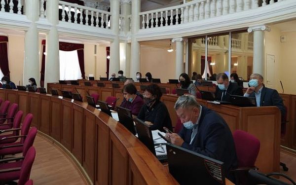 На февральской сессии рассмотрят законопроект по поправкам в Конституцию Бурятии