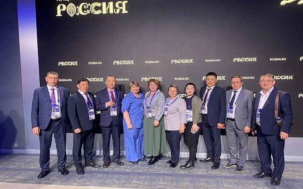 Главы районов Бурятии принимают участие в работе Всероссийского муниципального форума «Малая Родина - Сила России»