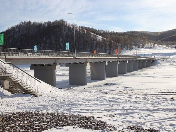 В селе Михайловка Закаменского района открыли мост после капремонта
