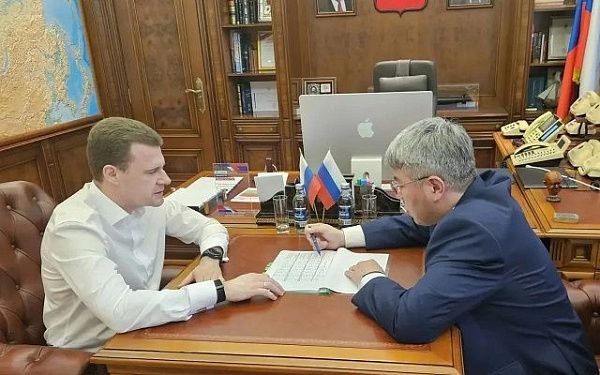 Алексей Цыденов обсудил в Москве строительство крупных социальных объектов в Бурятии