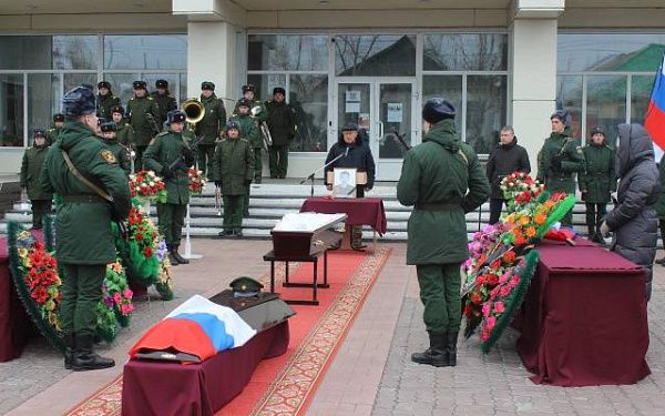 Ефрейтор отдельной гвардейской мотострелковой бригады Найдан Бадмаев награжден Орденом Мужества посмертно