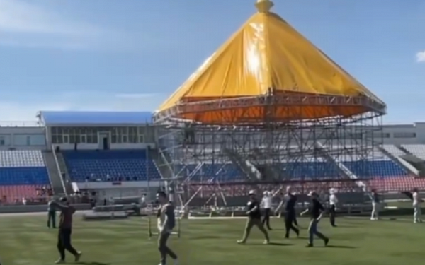 В столице Бурятии оформляют главный стадион к празднованию 100-летия республики