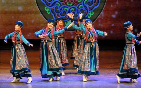 Концерт солистов и творческих коллективов «Молодость. Талант. Вдохновение» состоялся в Улан-Удэ