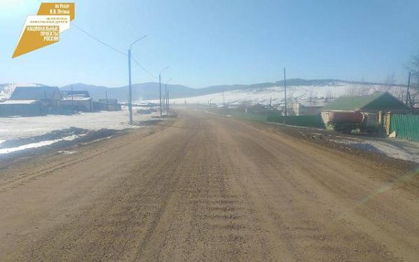 В Мухоршибирском районе Бурятии продолжится ремонт региональной дороги, проходящей через село Старый Заган
