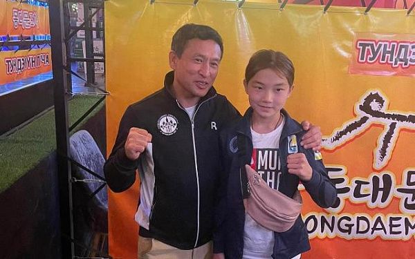Спортсменка из Бурятии выехала на Первенство мира по тайскому боксу