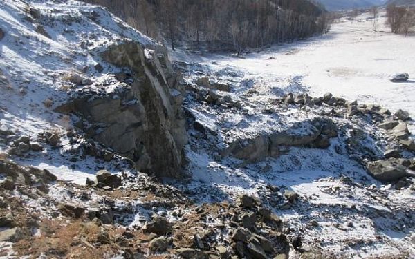 В горном районе Бурятии выявлены факты незаконной добычи полезных ископаемых