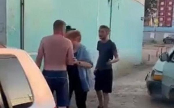 В Улан-Удэ ещё один сотрудник службы отлова собак стал жертвой нападения