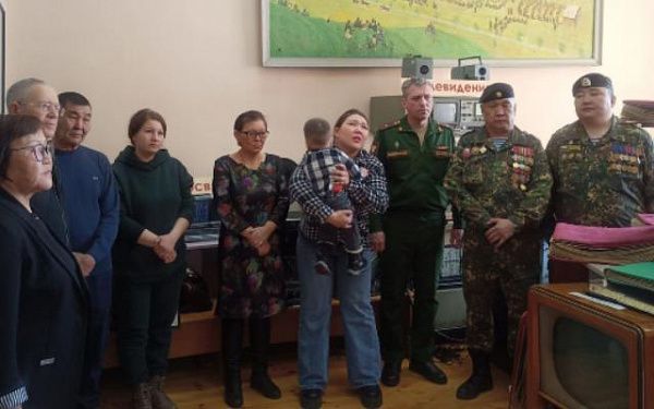 В Улан-Удэ в институте информатики открыли доску почёта погибшим воинам 