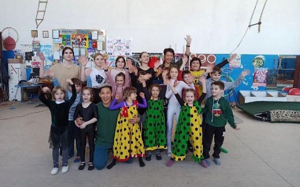 Бурятия готова помочь детям Донбасса получить профессию цирковых артистов