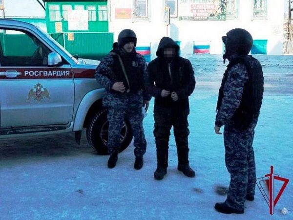 В Кяхте росгвардейцы задержали гражданина в федеральном розыске