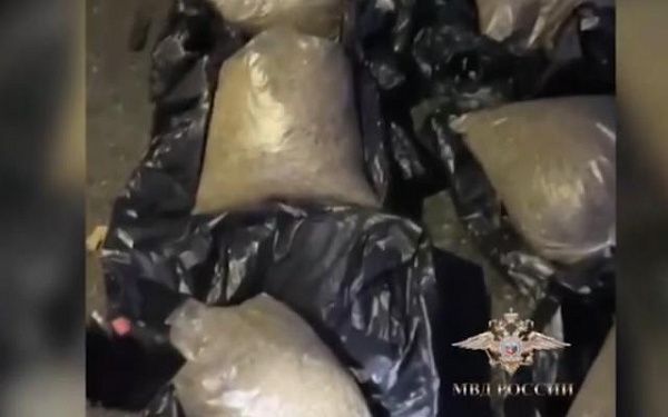 Улан-удэнца с особо крупным запасом "травки" задержали полицейские