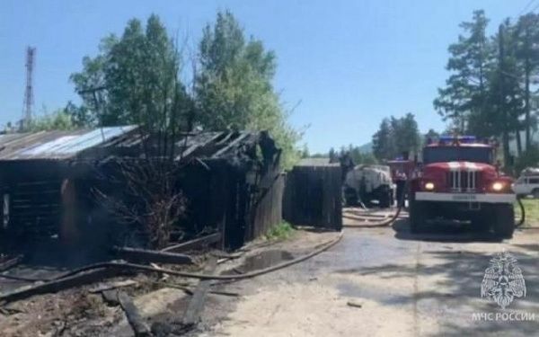 В Муйском районе Бурятии сгорели три жилых дома