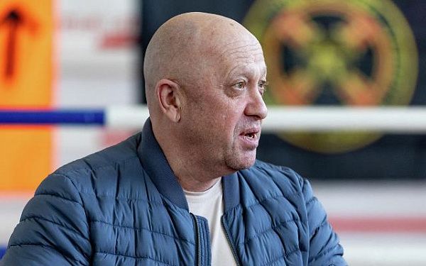 Евгений Пригожин заявил, что бойцы ЧВК "Вагнер" разворачивают колонны и уходят обратно в полевые лагеря