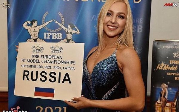 Уроженка района Бурятии выиграла «золото» на чемпионате Европы по бодибилдингу